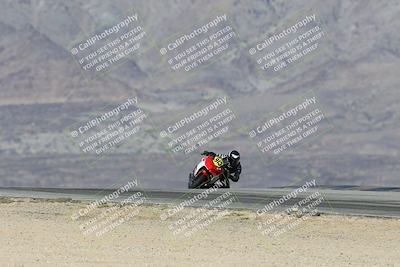 media/Dec-07-2025-CVMA (Sun) [[3e7d2de5dc]]/Race 9-Formula UL Shootout/